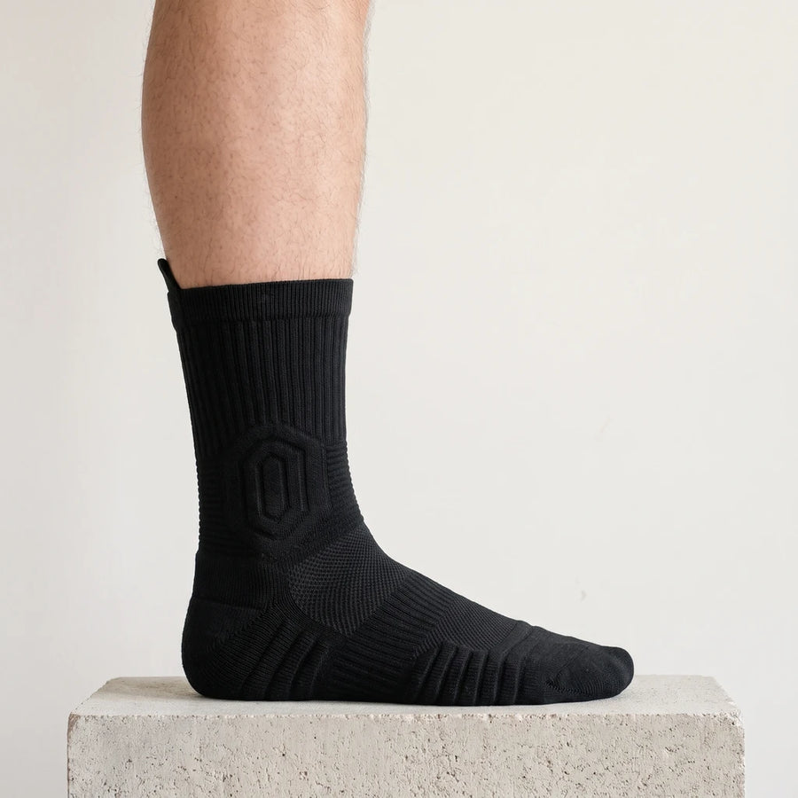 Le pied encaisse le plancher : coussin sous le talon et l'avant-pied
