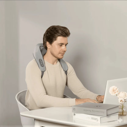 Le masseur Gris porté au bureau